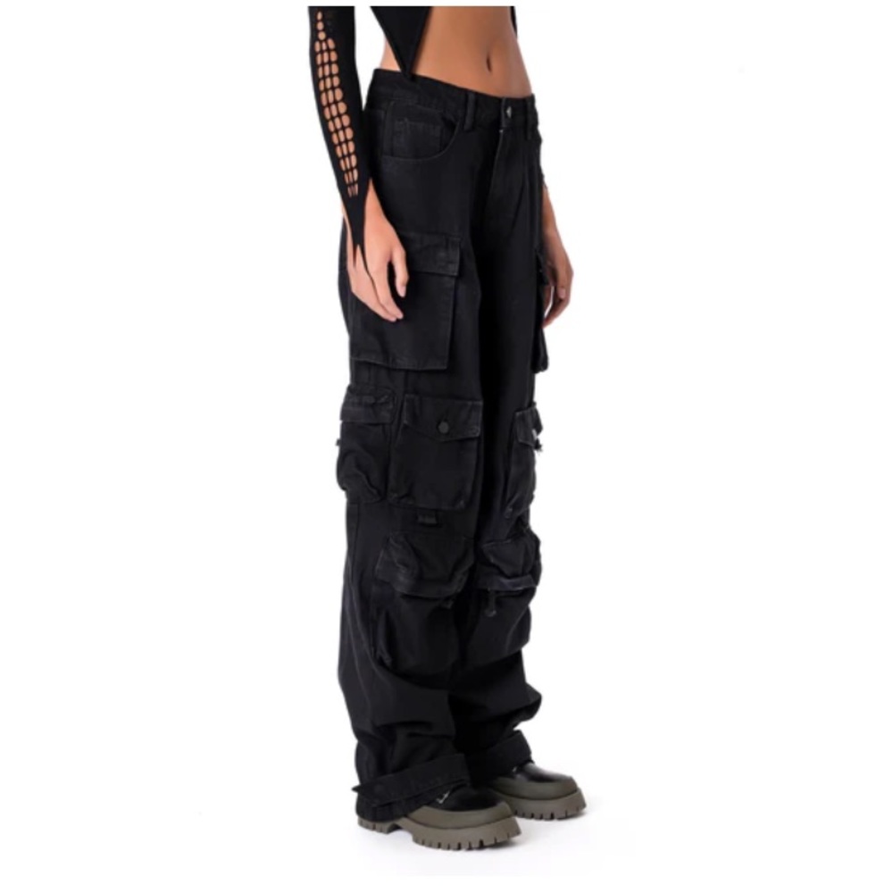 Stylish Black Cargo Women Jeans
